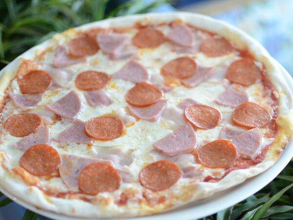 Kontrast gusto - Пицца Левони на толстом тесте