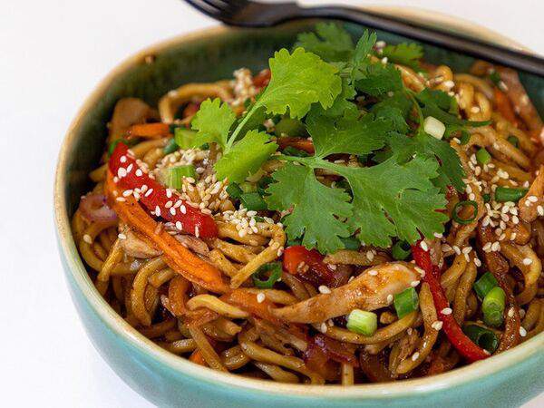 Wo - Xl Лапша с курицей и соусом Терияки