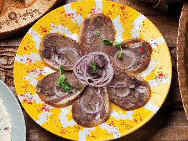 Чайхана Павлин-Мавлин - Казы с луком