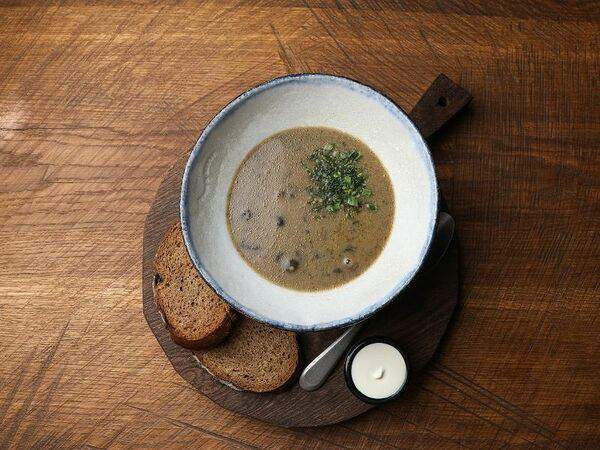 Агонь BBQ Ratskeller - Наваристый суп из боровиков с пепельным хлебом