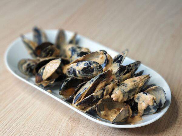 New Woker - Мидии, обжаренные в Wok в сливочном соусе