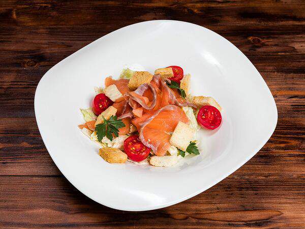 Трактир Колесо на Спасской - Салат Цезарь на выбор