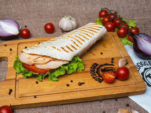 Hotdogger - Ролл с курицей