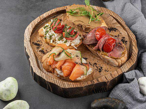 Duran Bar & Grill - Ассорти мини-брускетт