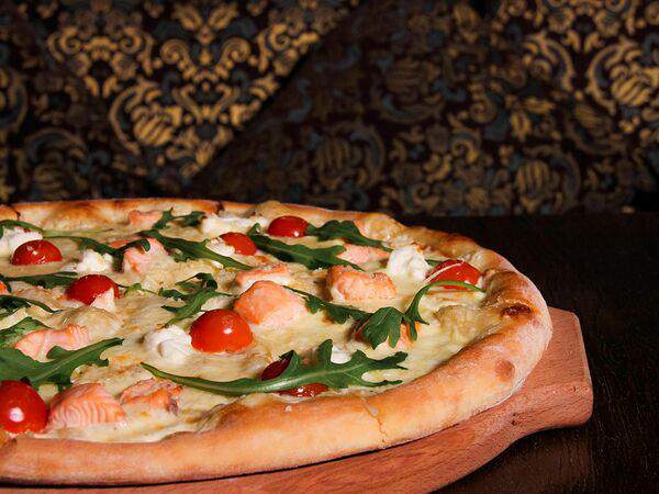 Трибуна - Пицца с семгой