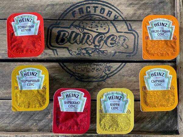 Factory Burger - Соус Heinz на выбор