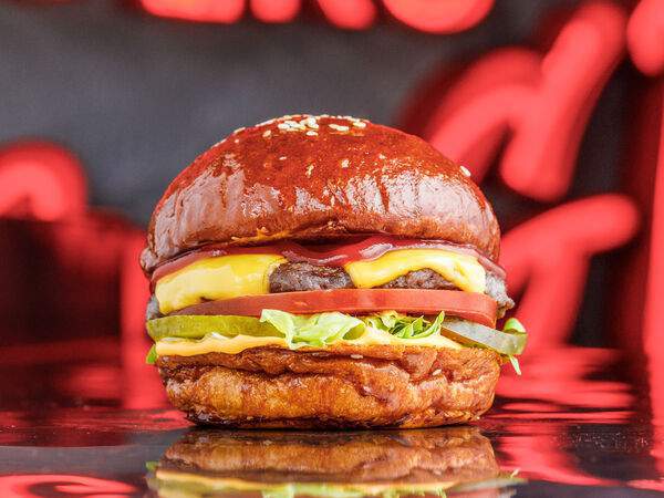 Moo Moo Burgers - Чизбургер
