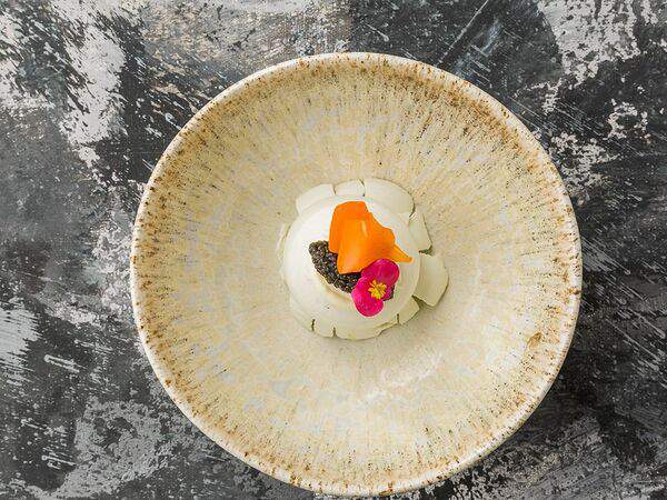 Art-Caviar - Павлова с черной икрой