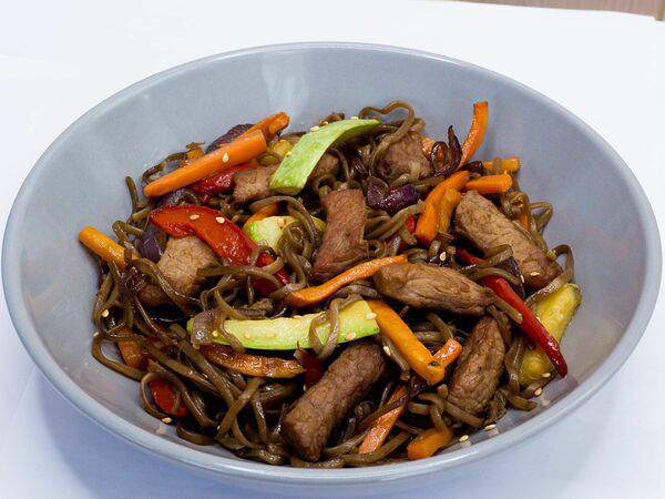 Good Wok - Соба со свининой