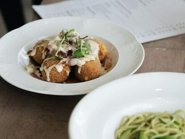 Ресторан Semplice Secondfloor в Хабаровске