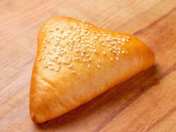 Вкусняшечная - Треугольник с мясом