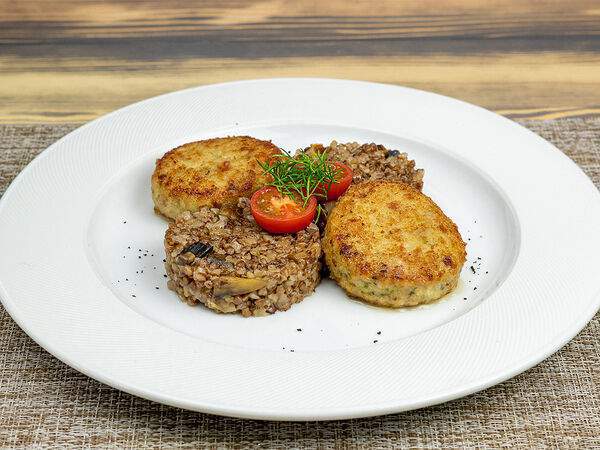 Княгининский двор - Котлеты из кролика с гречкой и грибами