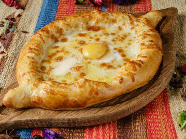 Чайхана Баклажан - Хачапури по-аджарски