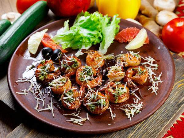 Мангал & гриль - Креветки на гриле с соусом Песто и Пармезаном