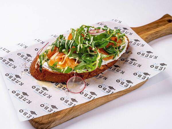 Клево - Брускетта со слабосоленым лососем