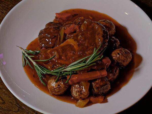 Harley Bar & Grill - Говяжья голень