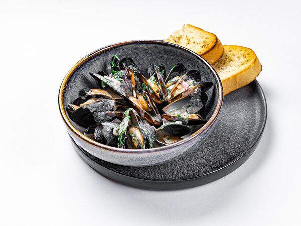 PizzBurg - Черноморские мидии в соусе Дорблю