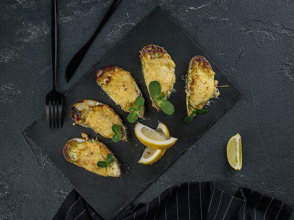 Кафе Миндаль - Мидии, запечённые под сыром