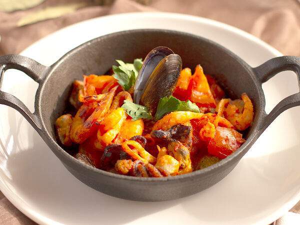 Библиотека №1 - Морепродукты, запечённые в сковородке