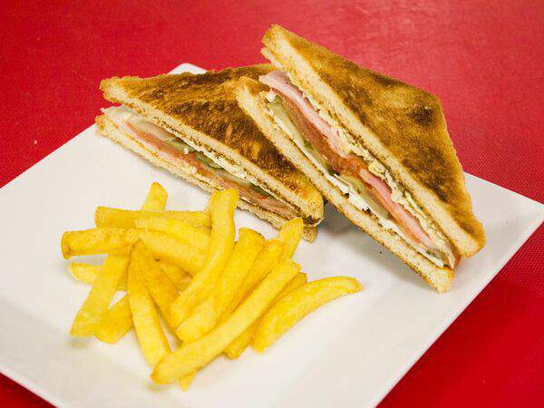 SAMURA-SUSHI - Сэндвич с ветчиной и картошка фри