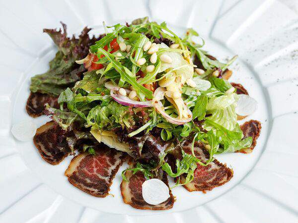 Steak & fish house El Chico - Салат с вяленой говядиной