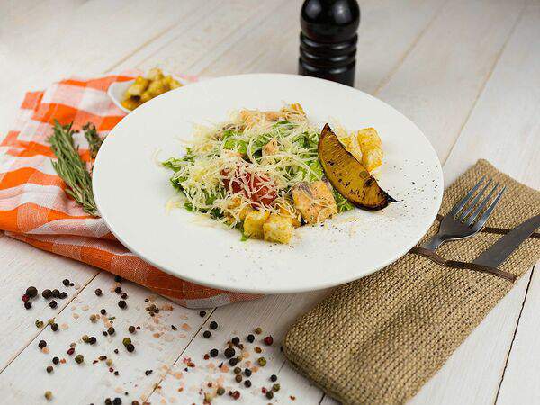 House mafia - Салат Цезарь с курицей