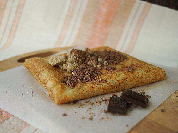 Кафе Блинная масленица - Блин с халвой и шоколадом