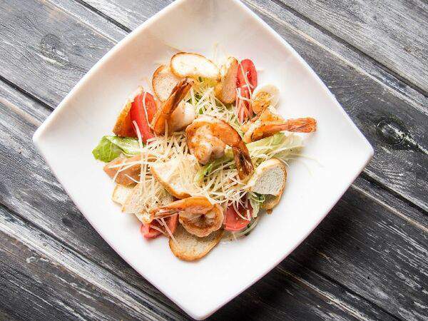 Авокадо - Цезарь с креветкой