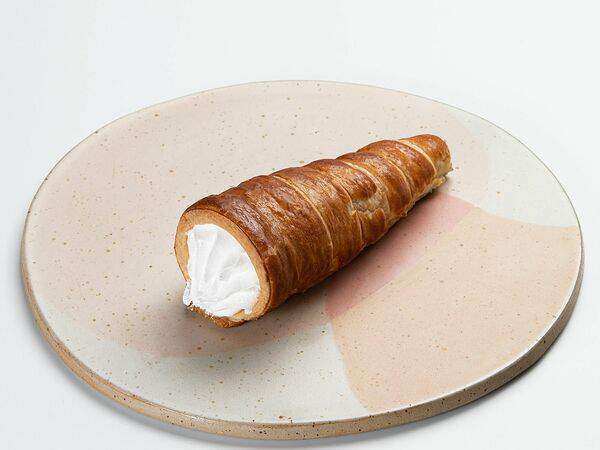 Малина - Пирожное Трубочка с белковым кремом