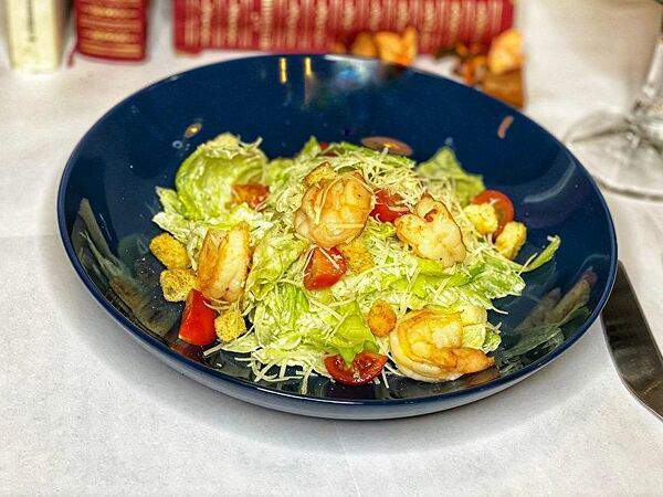 Loft cafe - Цезарь с креветками