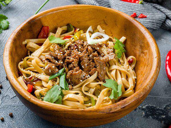 Пицца & лапша - Китайская лапша с телятиной и овощами