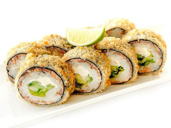 Fusion Sushi - Темпура ролл с лососем