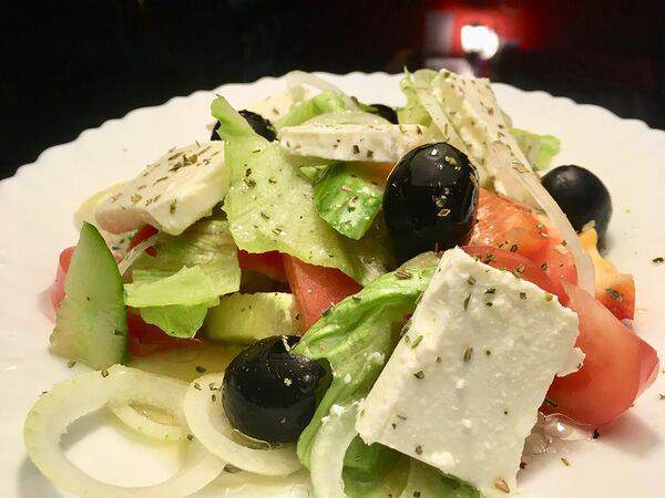 Hot dog house - Салат Греческий