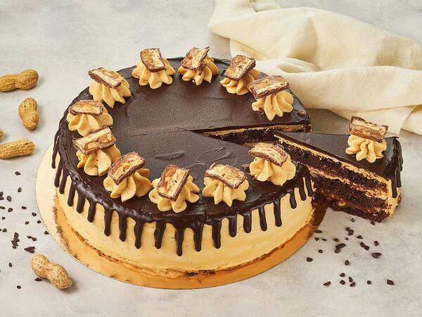 Street market - Торт Сникерс