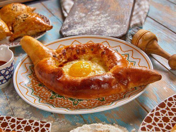 Диван сарай - Хачапури по-аджарски