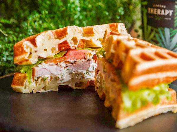 Coffee Therapy - Вафля Итальянцы в России