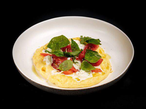 Мона - Омлет из печи со страчателлой и шпинатом