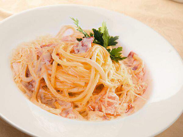 City - Спагетти Карбонара со сливочным соусом