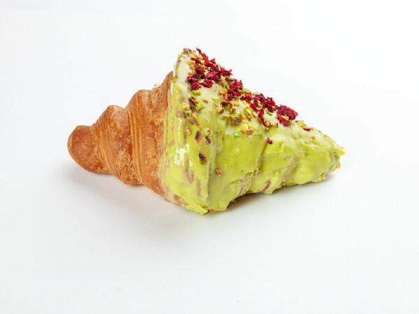 Magic Coffee - Круассан фисташковый