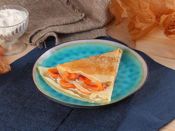 Пататапа - Блин с семгой и сыром креметте