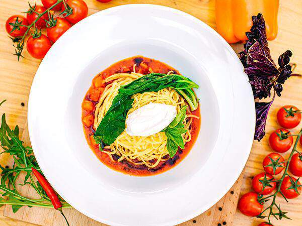 Лето - Паста Помодора базилико