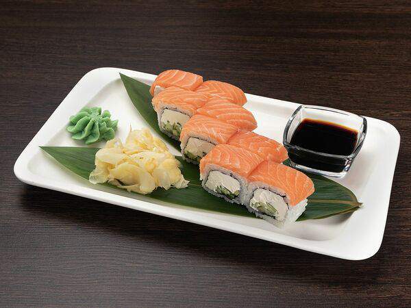 Дубай - Ролл Филадельфия с огурцом