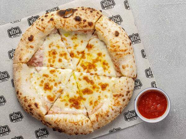 Luka Pizza - Пицца с прошутто и сливками