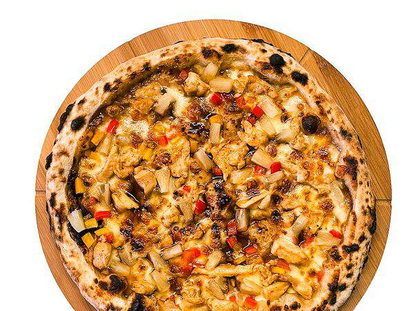 Две печи - Пицца Курица с ананасами в соусе терияки