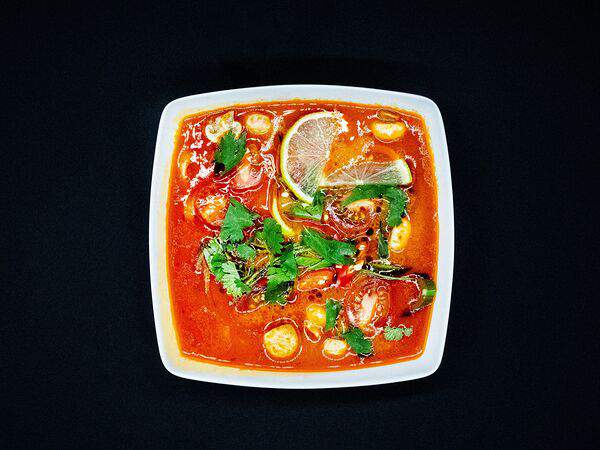 Mr Khan - Том Ям