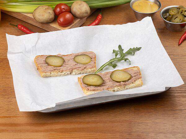 Ликерs - Бутерброд с паштетом из утиной печени