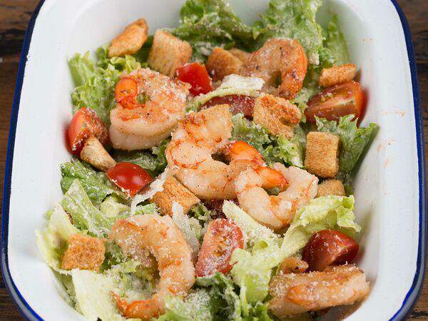 Бургерная лавка Краснодарский парень - Салат Цезарь с креветками