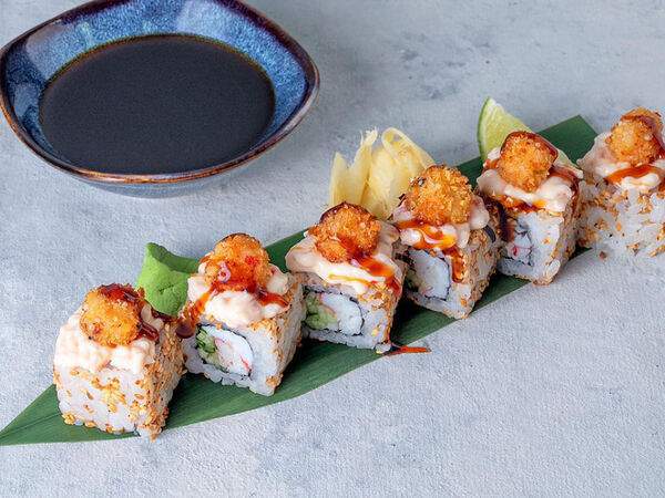 Delicates74 - Ролл с хрустящей креветкой и крабом