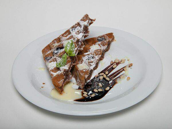 Белый лис - Вафли со сгущенным молоком и кедровым орехом