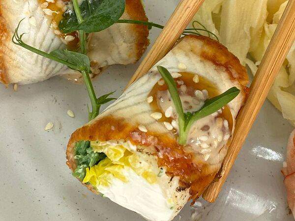 Susi Express - Спринг ролл с угрём